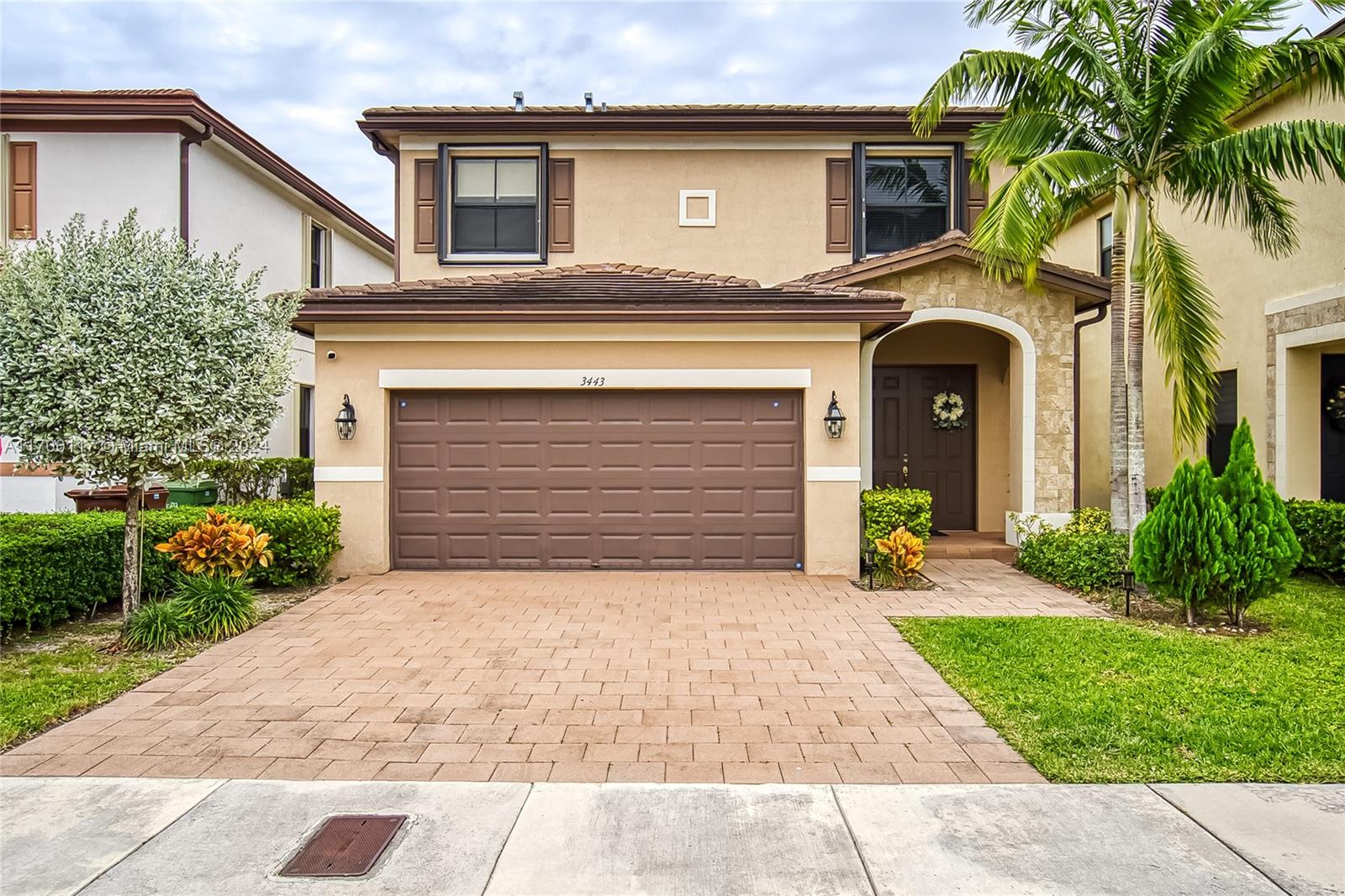 Photo 1 of 3443 W 100th Ter, Hialeah, Florida, $770,000, Web #: 11700117