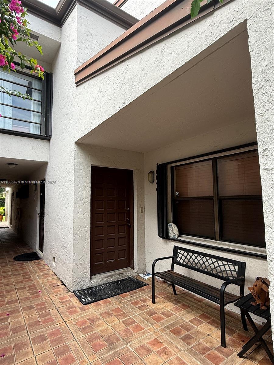 VILLAS OF AMBERWOOD CONDO - Residential