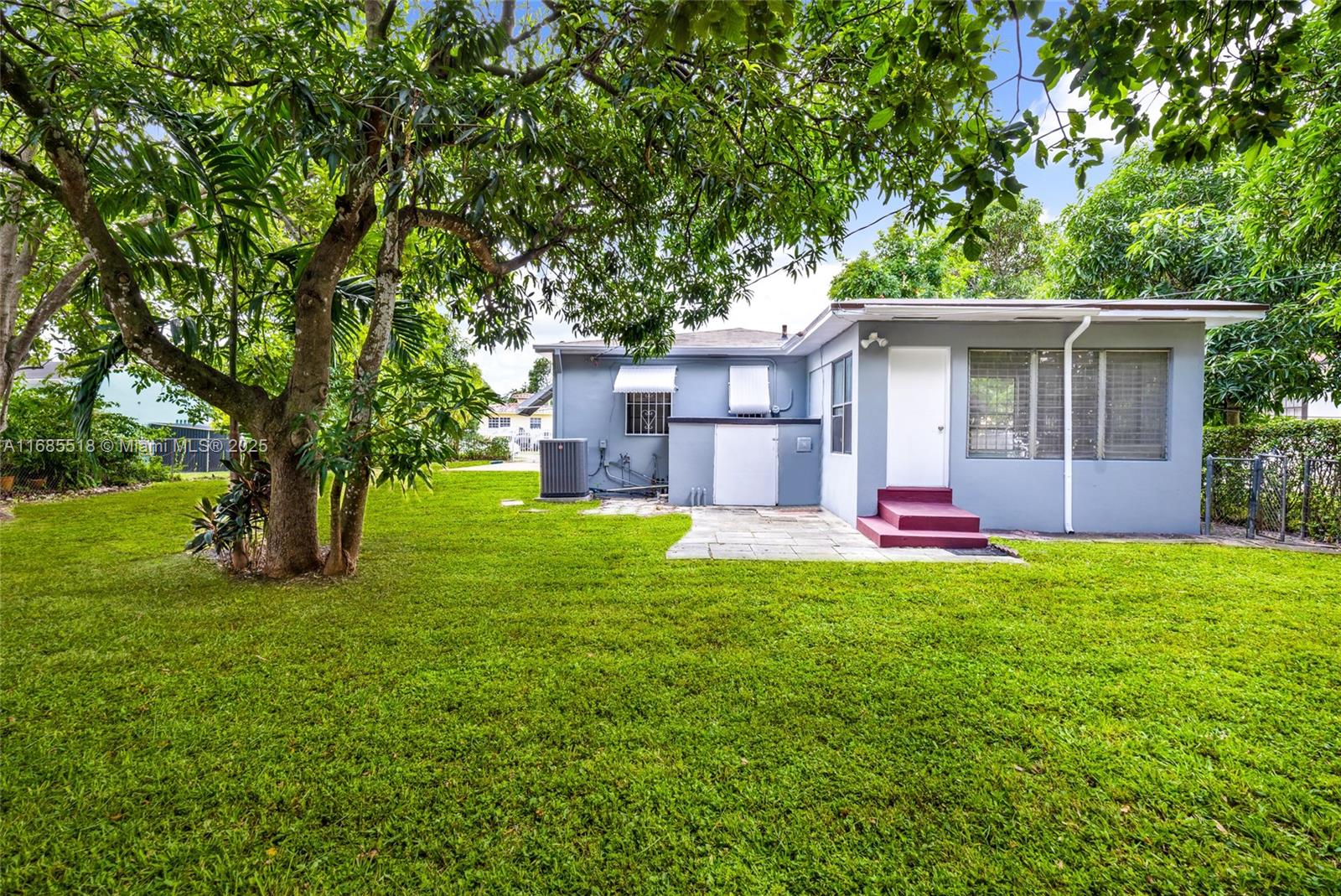 LA PALOMA - Residential