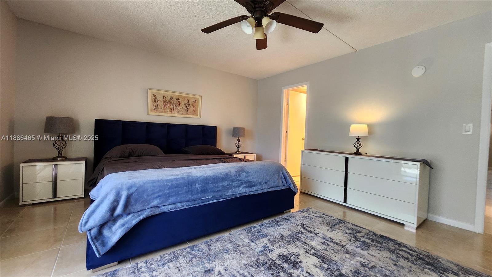 CAMBRIDGE G CONDO - Residential