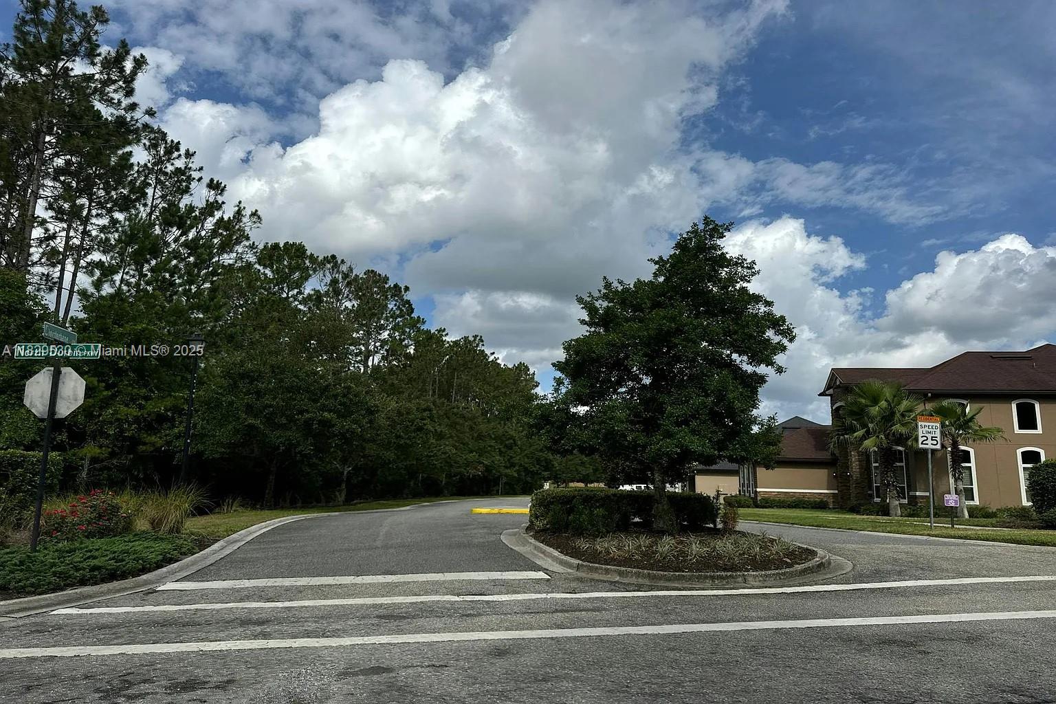 94 Cloisterbane Dr