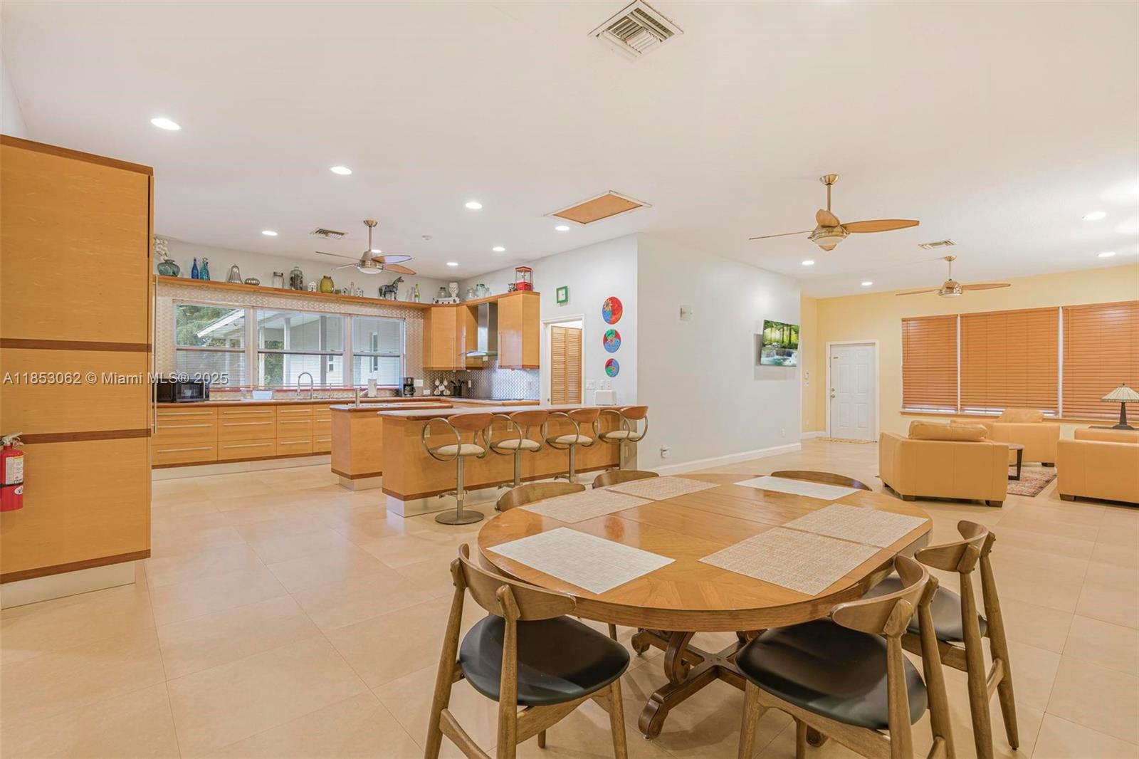 LOXAHATCHEE GROVES - Residential