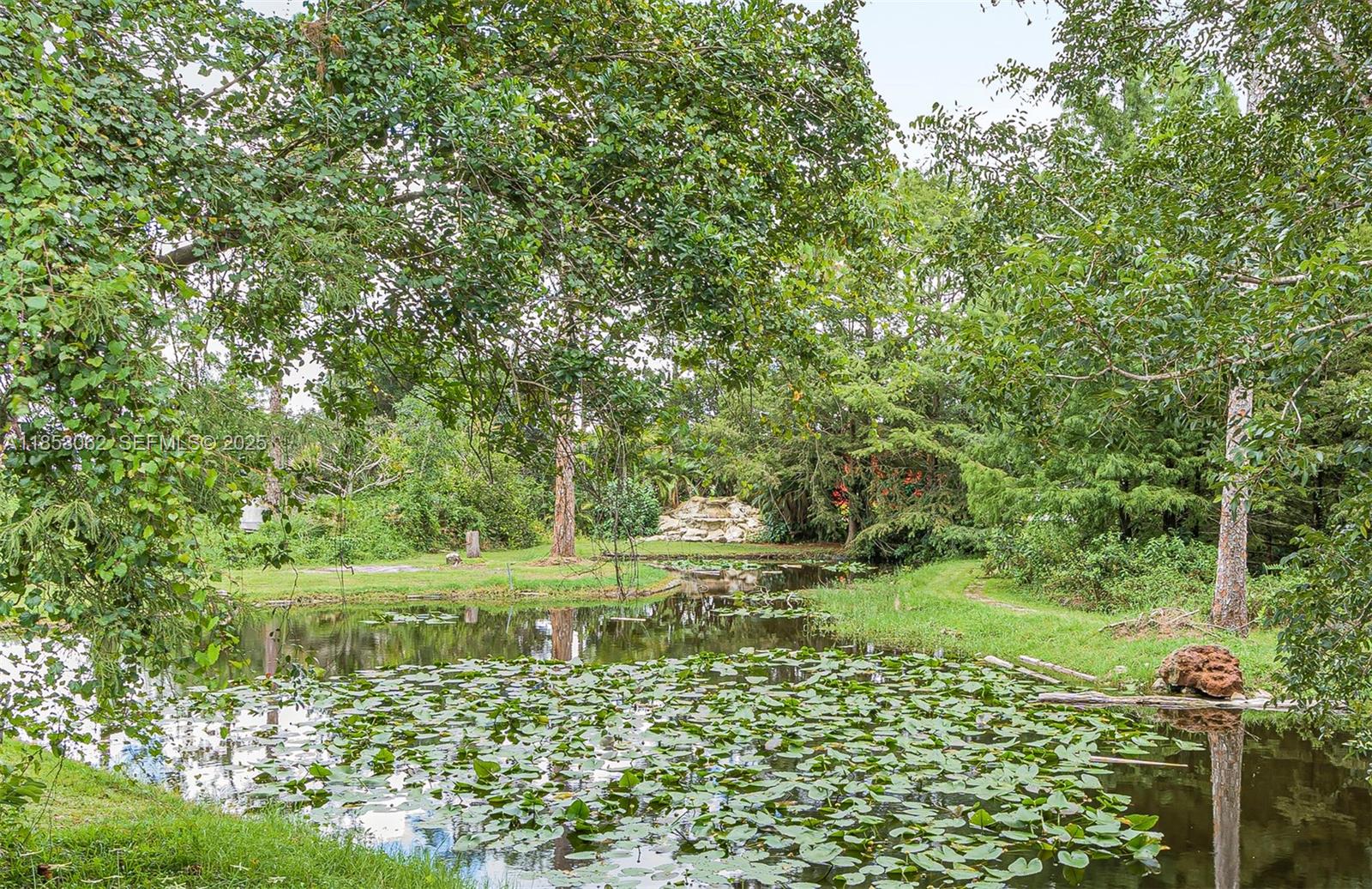 LOXAHATCHEE GROVES - Residential