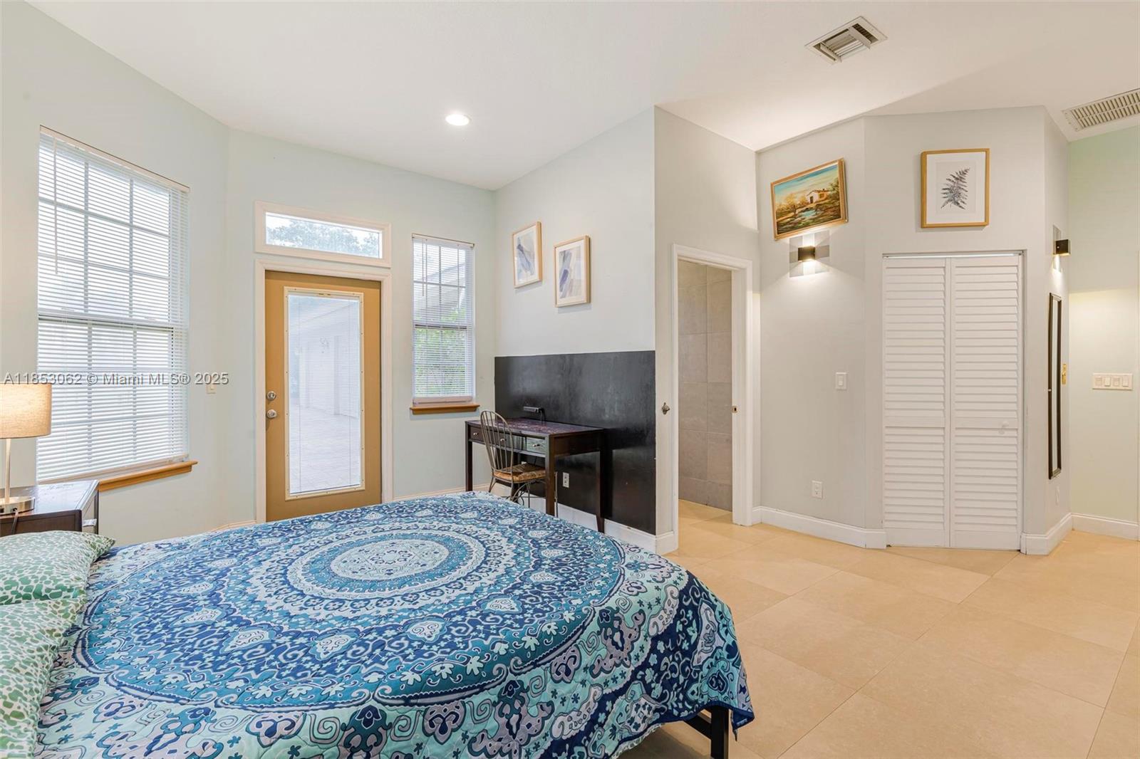 LOXAHATCHEE GROVES - Residential