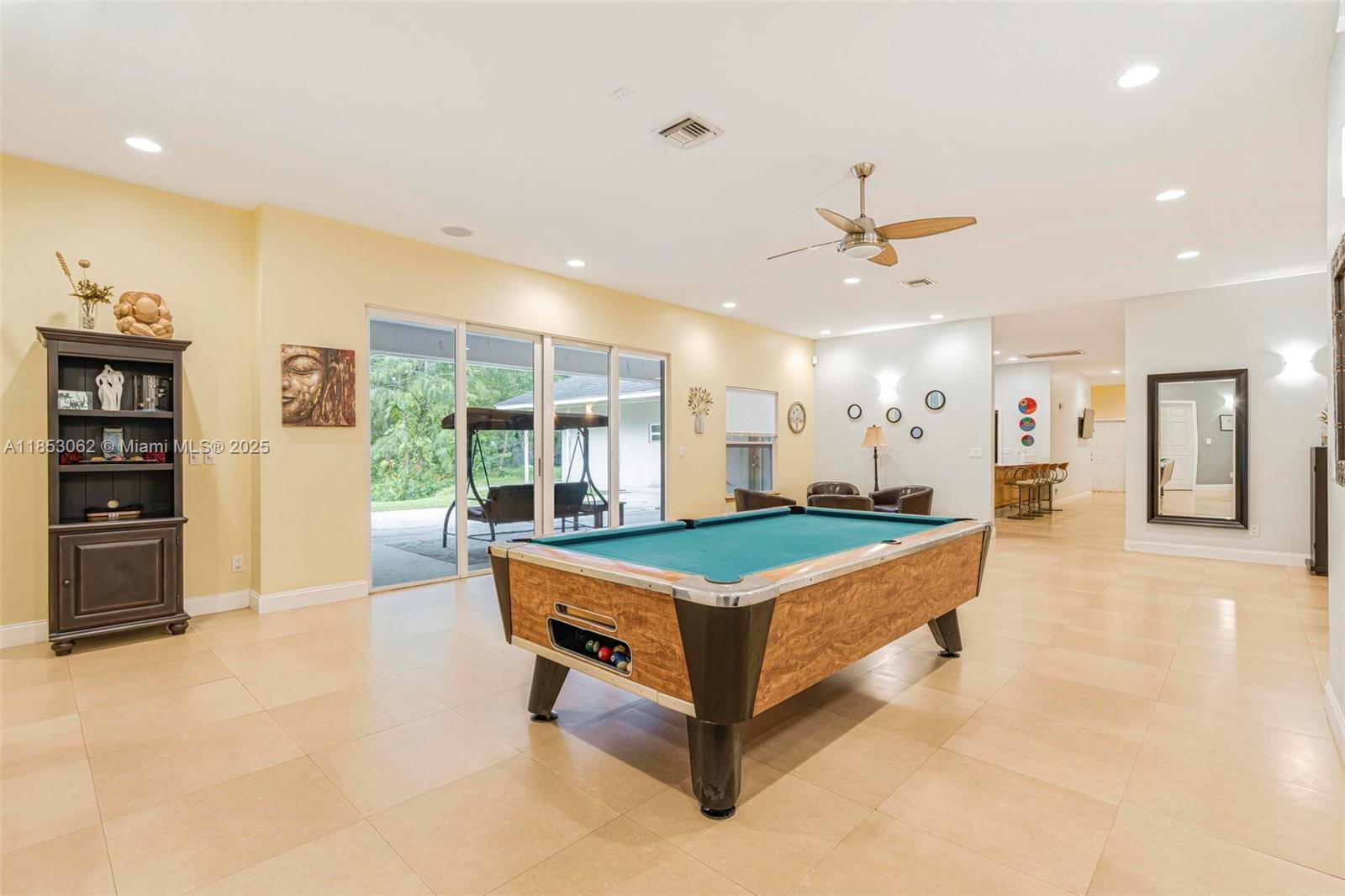 LOXAHATCHEE GROVES - Residential