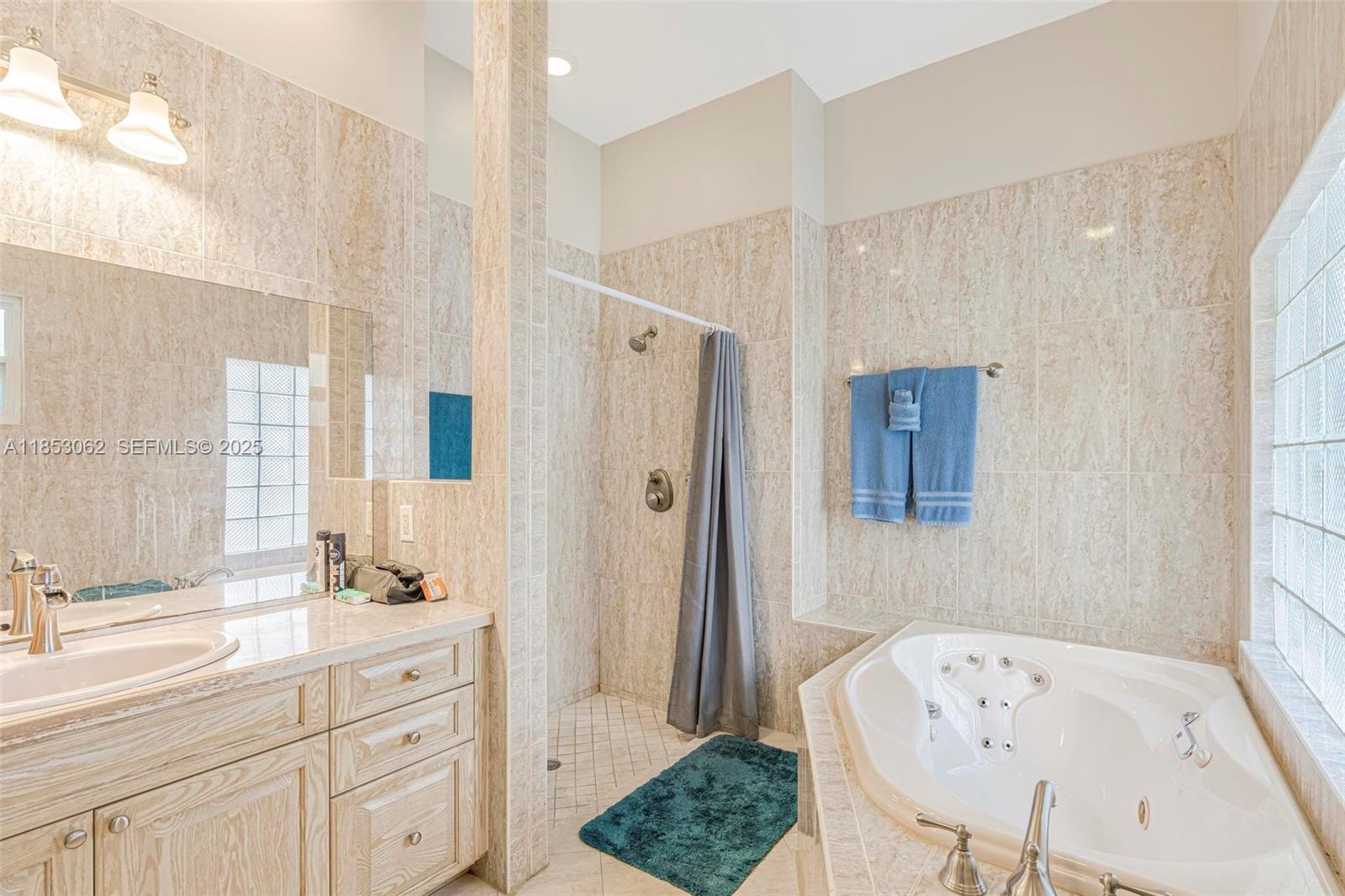 LOXAHATCHEE GROVES - Residential