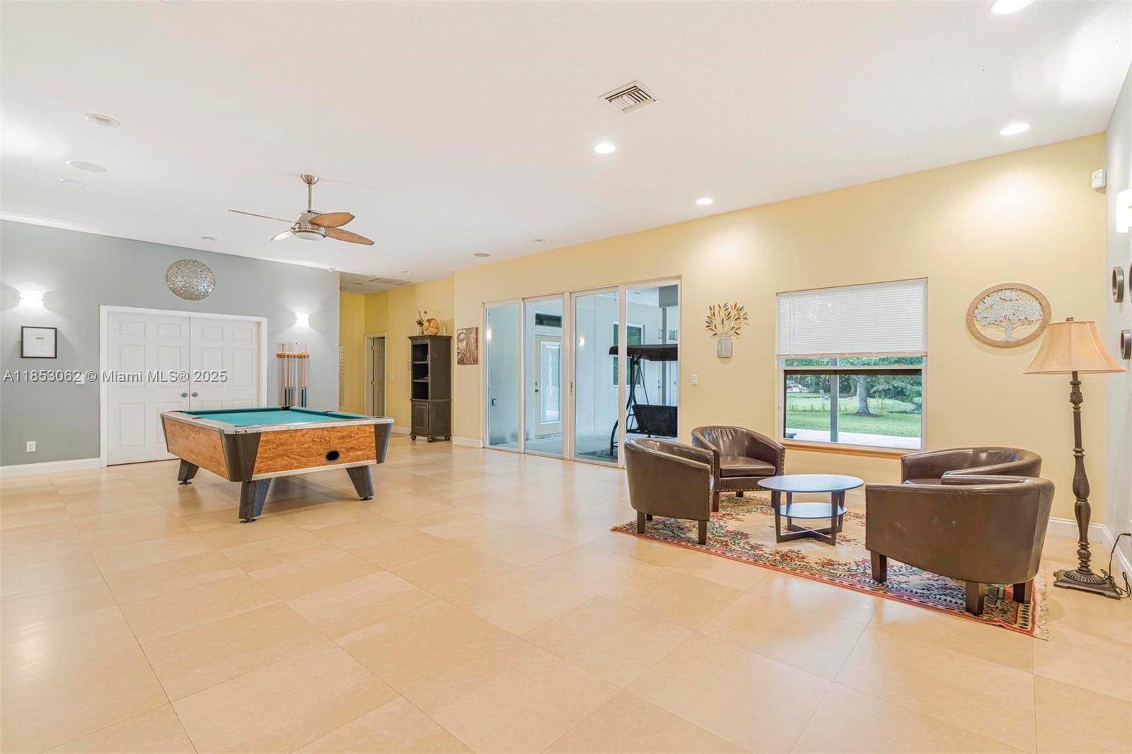 LOXAHATCHEE GROVES - Residential