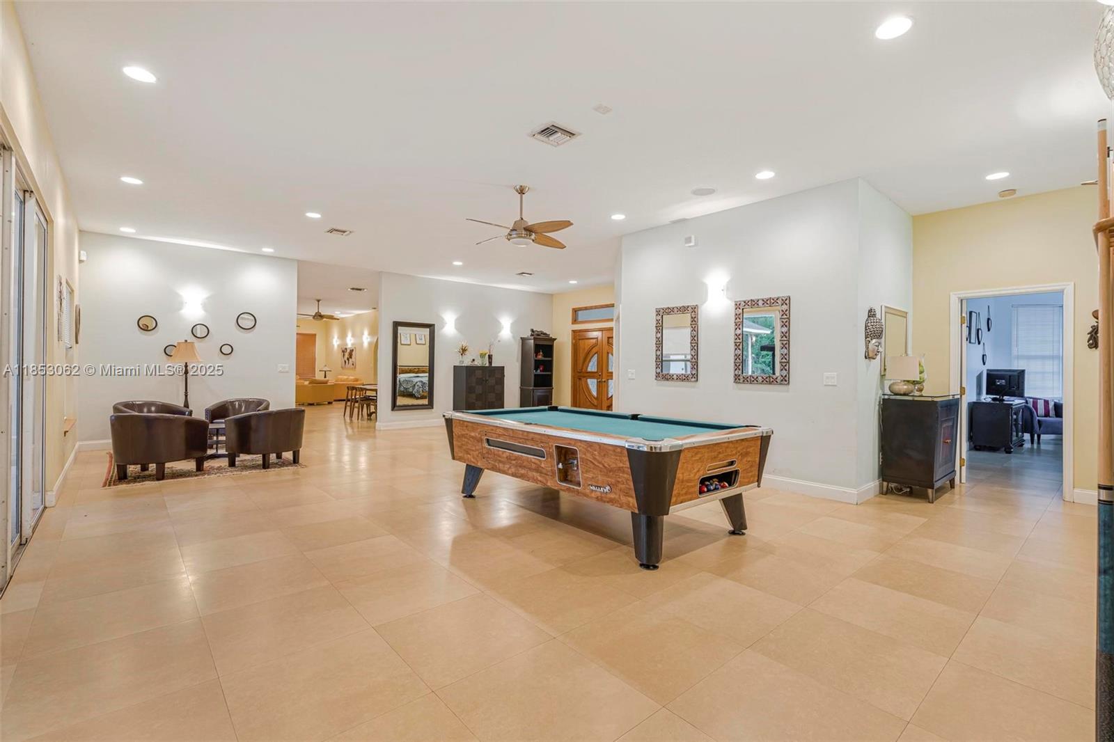 LOXAHATCHEE GROVES - Residential