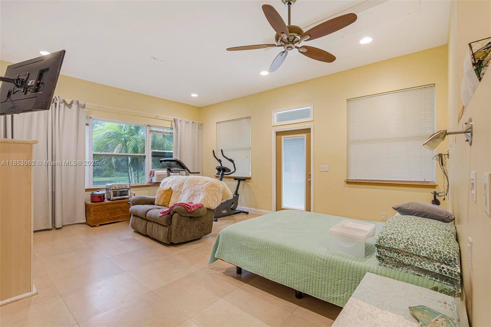 LOXAHATCHEE GROVES - Residential