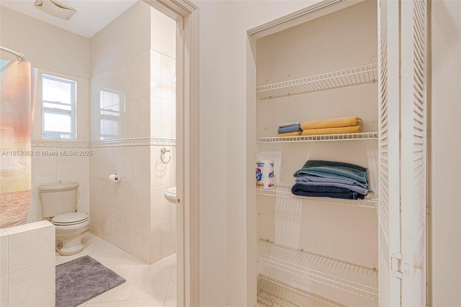 LOXAHATCHEE GROVES - Residential