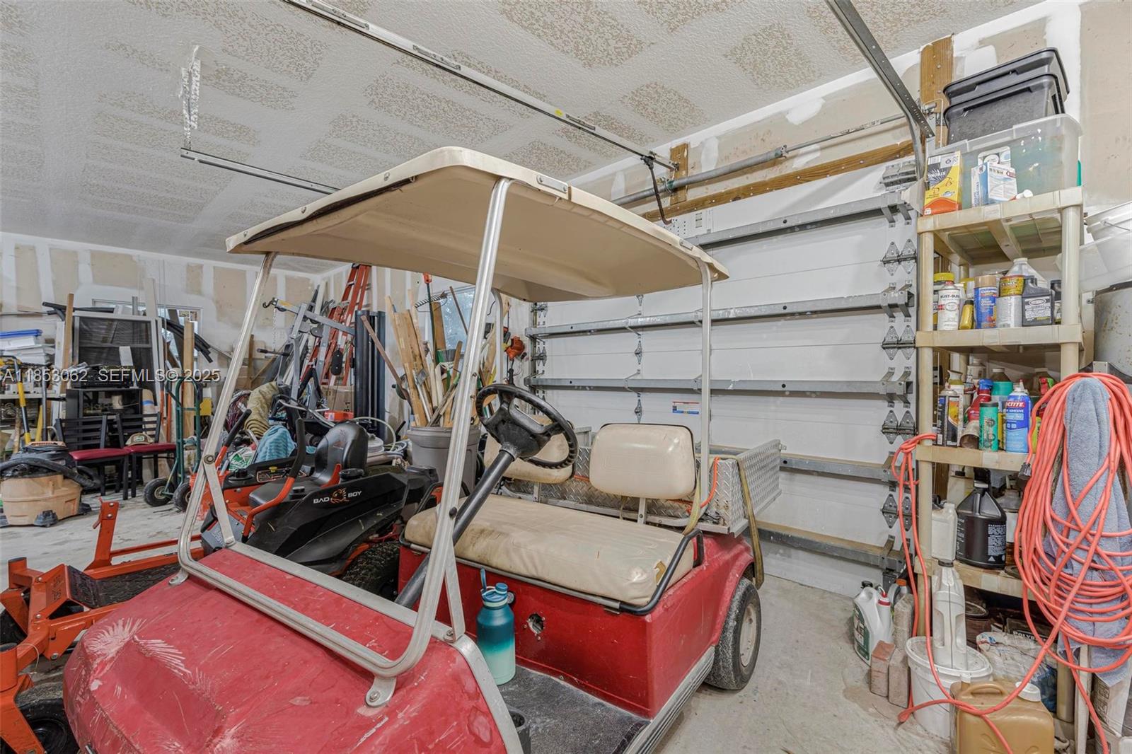 LOXAHATCHEE GROVES - Residential