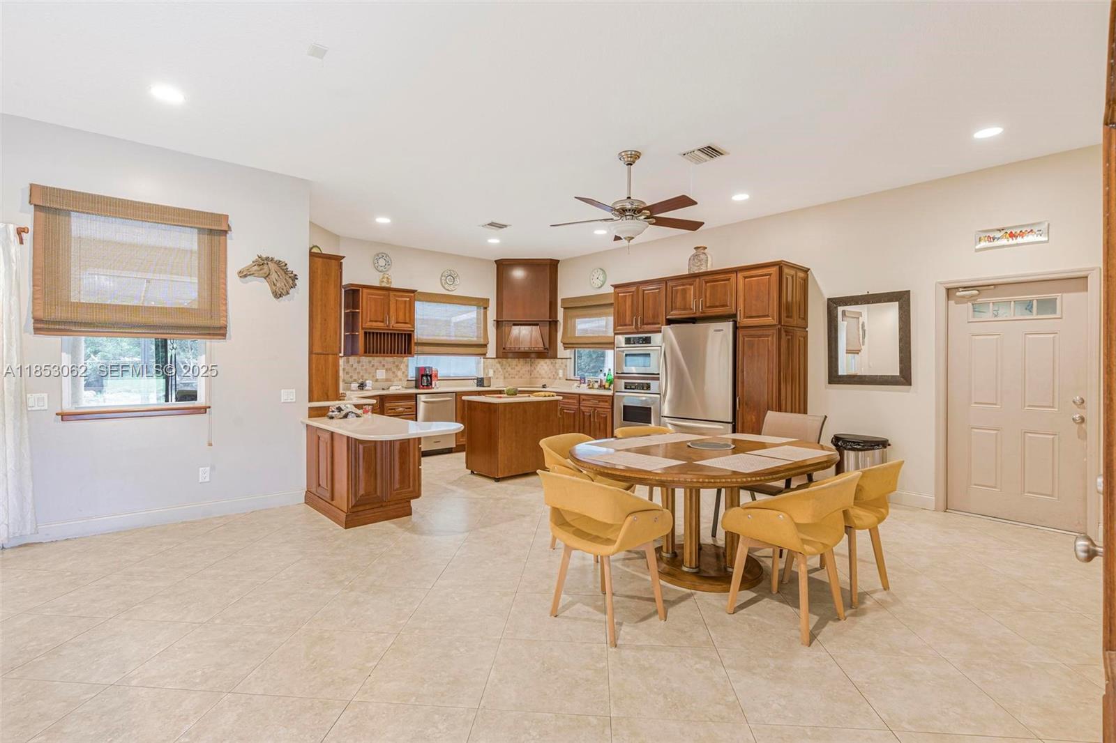 LOXAHATCHEE GROVES - Residential