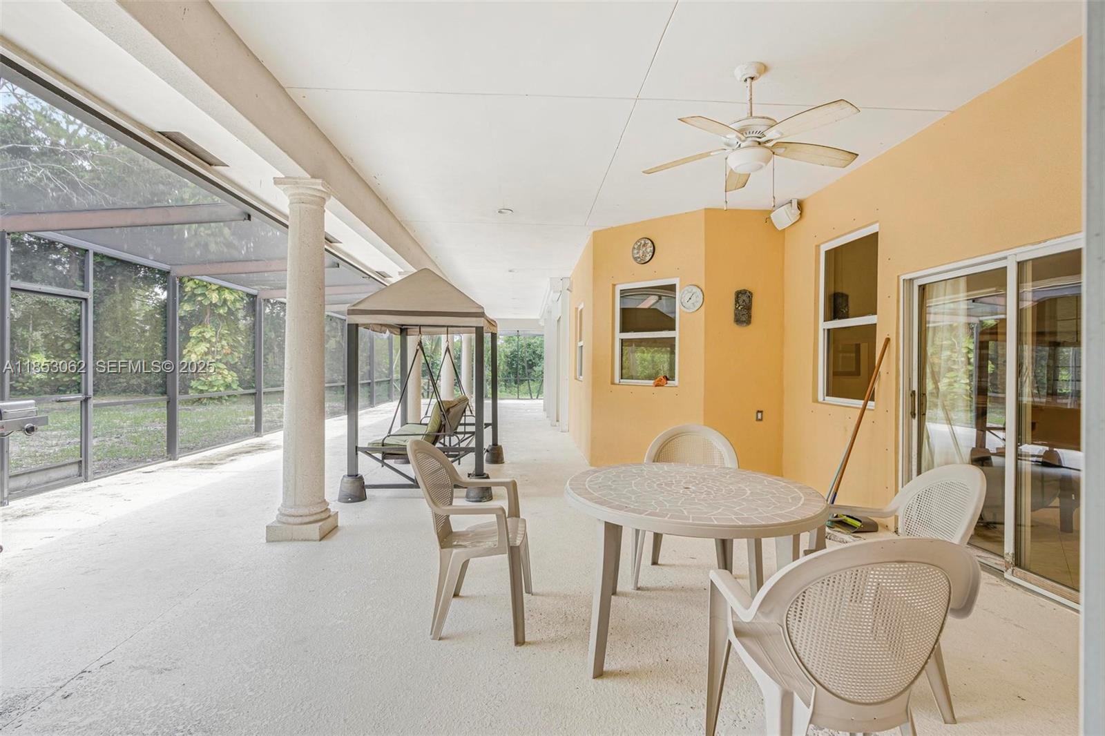 LOXAHATCHEE GROVES - Residential