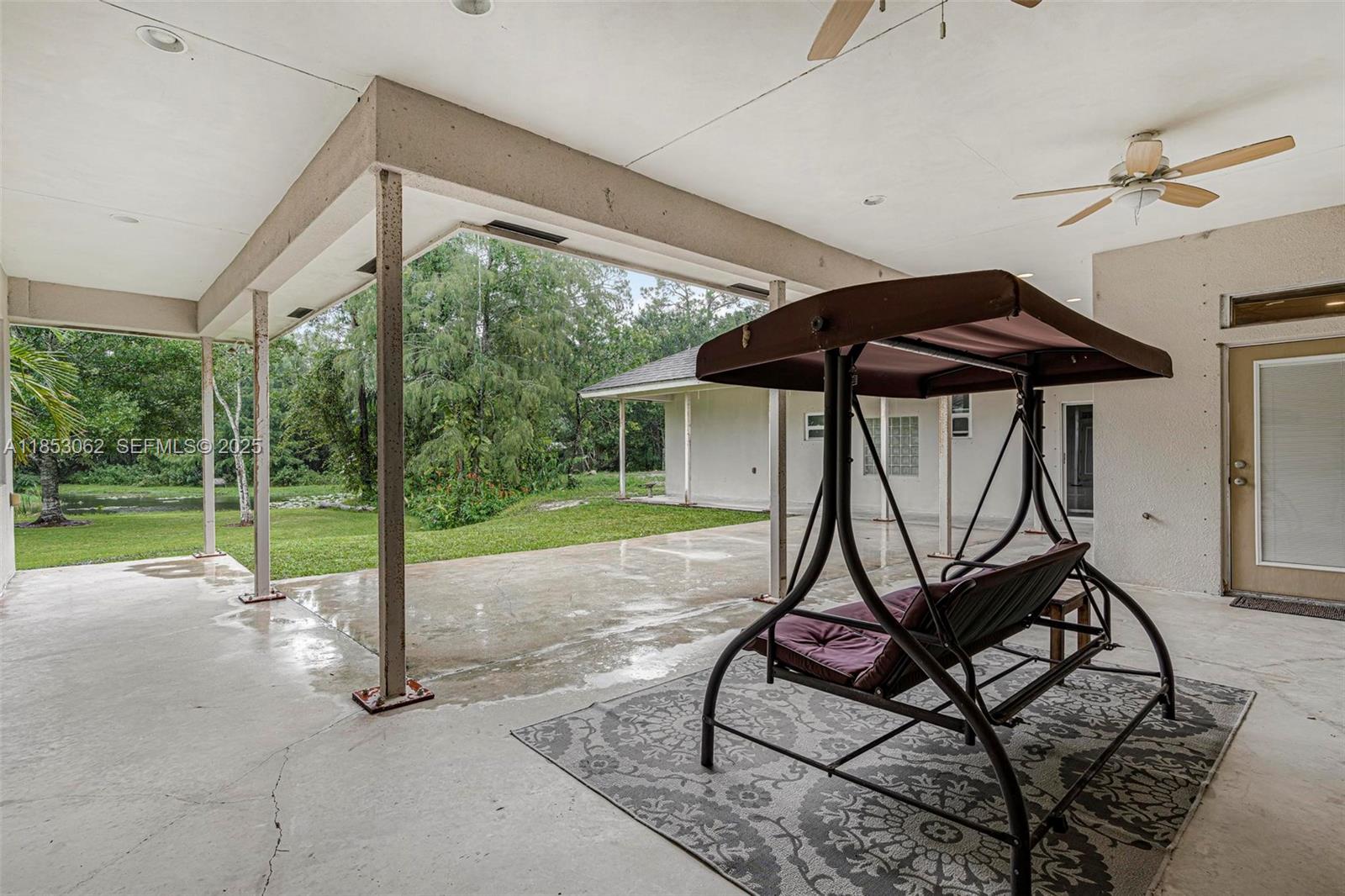 LOXAHATCHEE GROVES - Residential