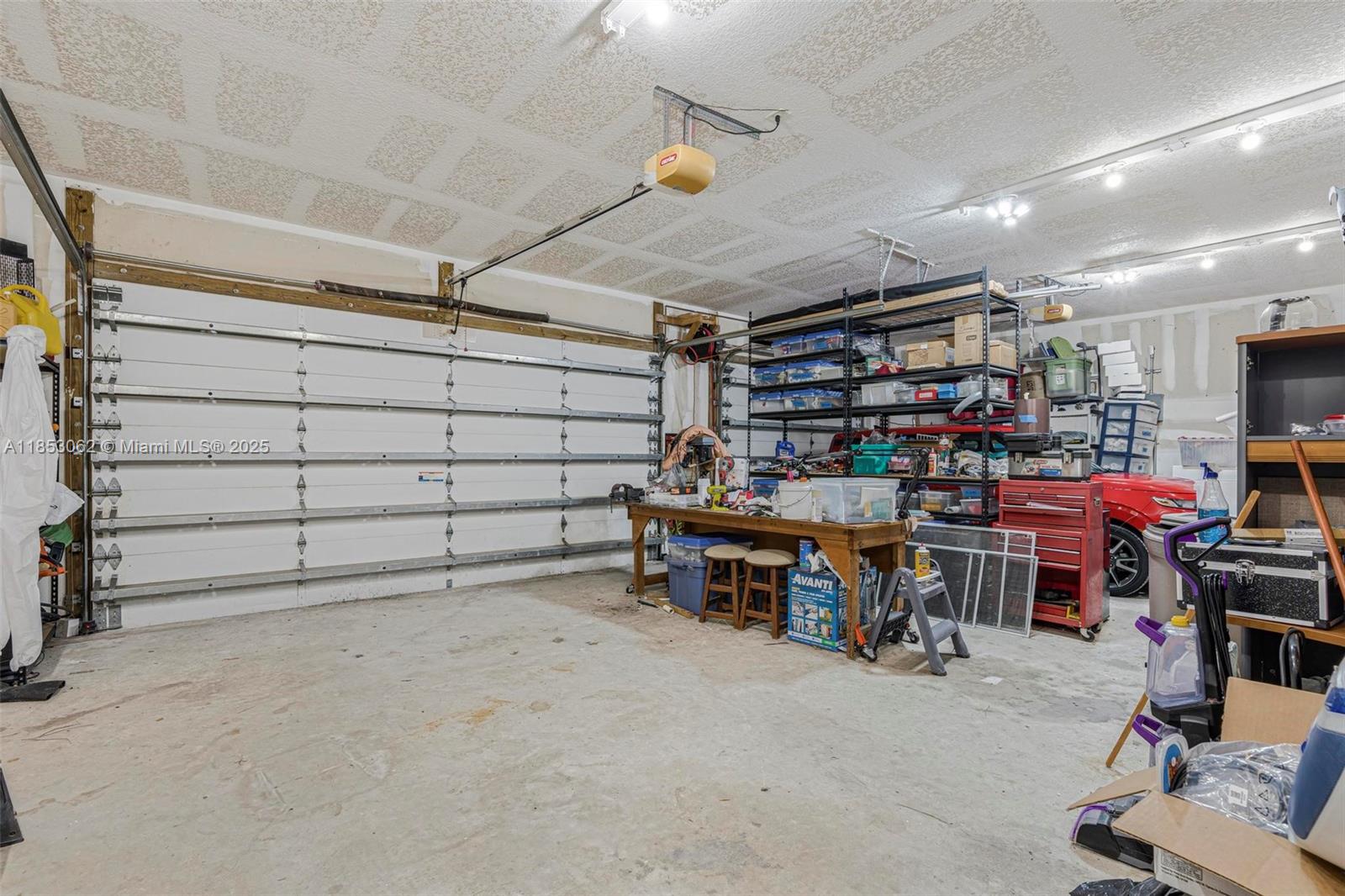 LOXAHATCHEE GROVES - Residential