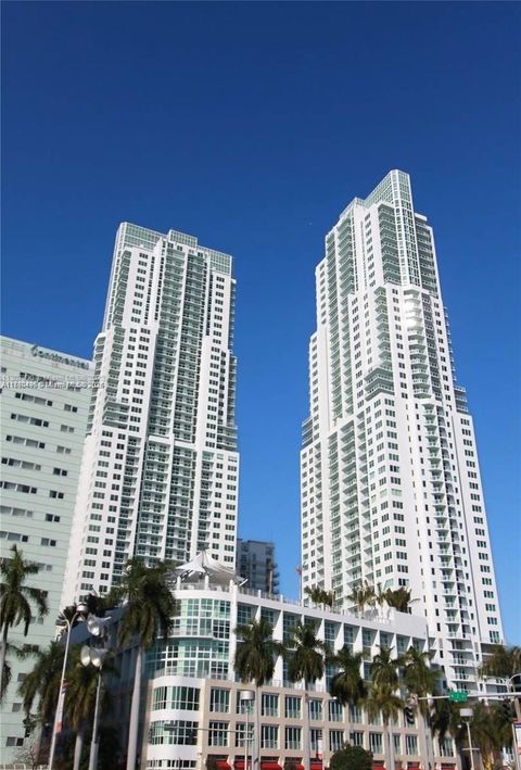 253 NE 2nd St 905 Miami FL 33132