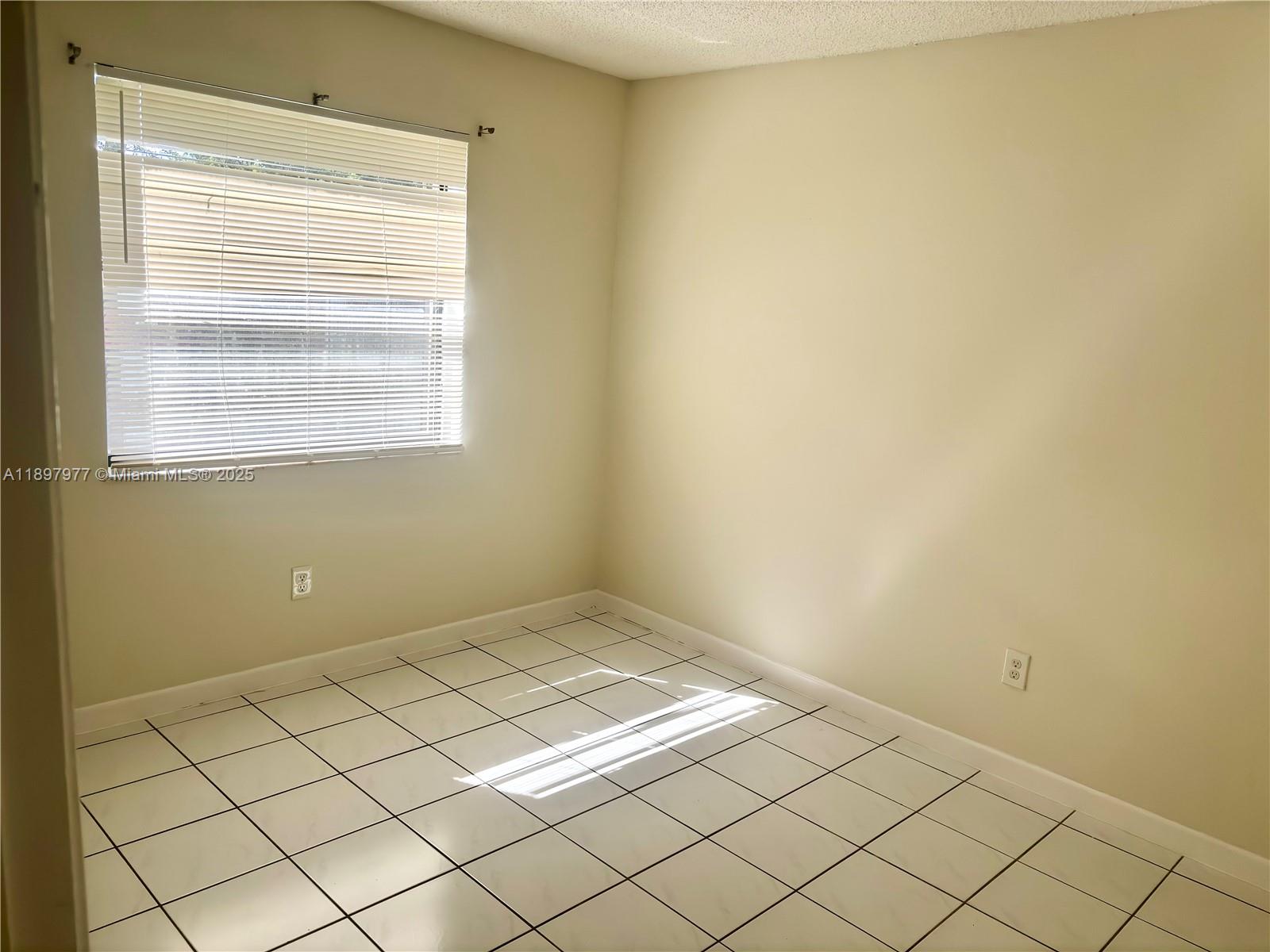 HERON AT THE HAMMOCKS CON - Residential Lease