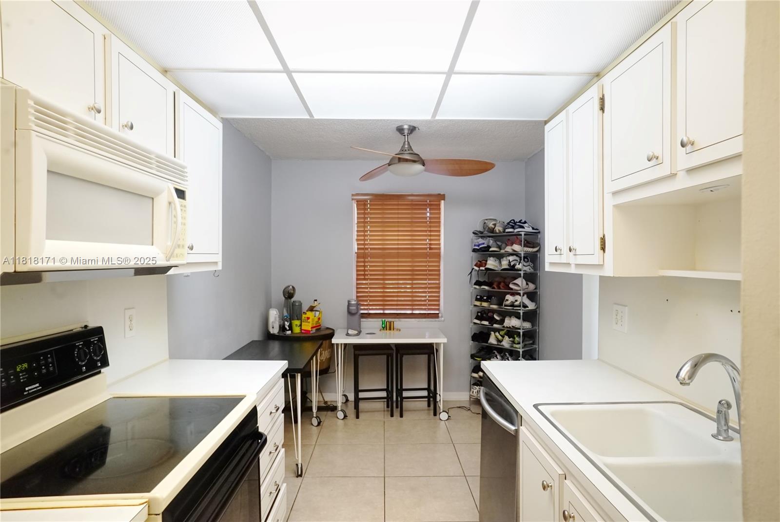 TENNIS CLUB DAVIS CONDO - Residential