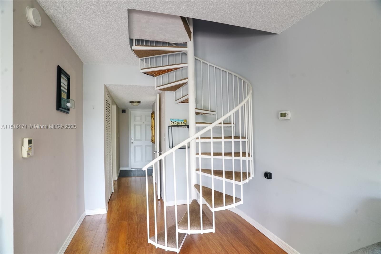 TENNIS CLUB DAVIS CONDO - Residential