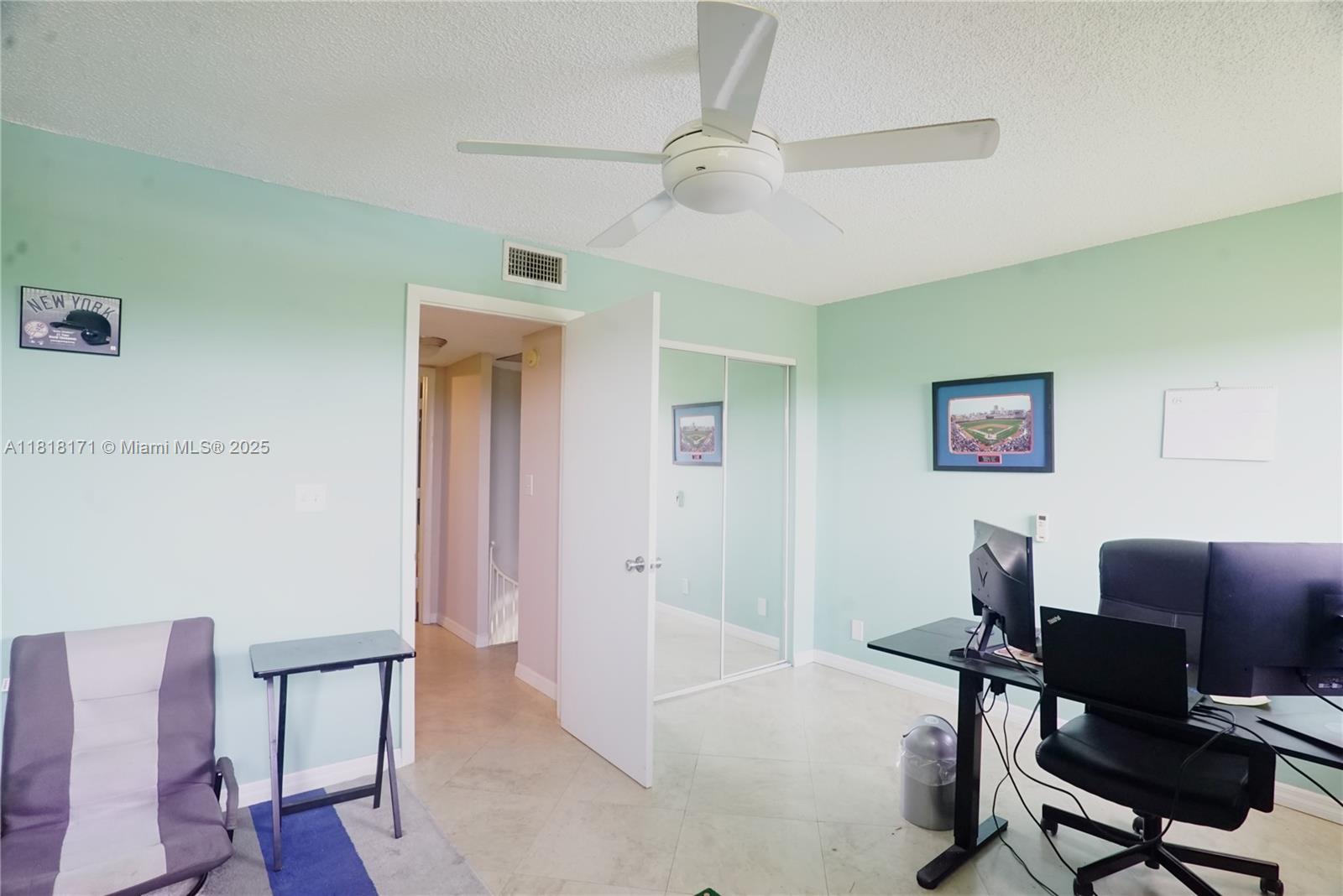 TENNIS CLUB DAVIS CONDO - Residential