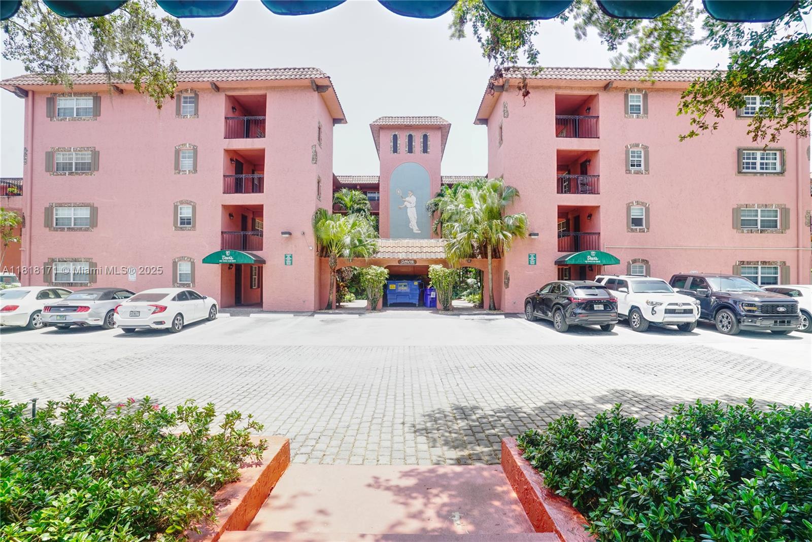 Property for Sale at 670 Tennis Club Dr 307, Fort Lauderdale, Broward County, Florida - Bedrooms: 2 
Bathrooms: 2  - $230,000