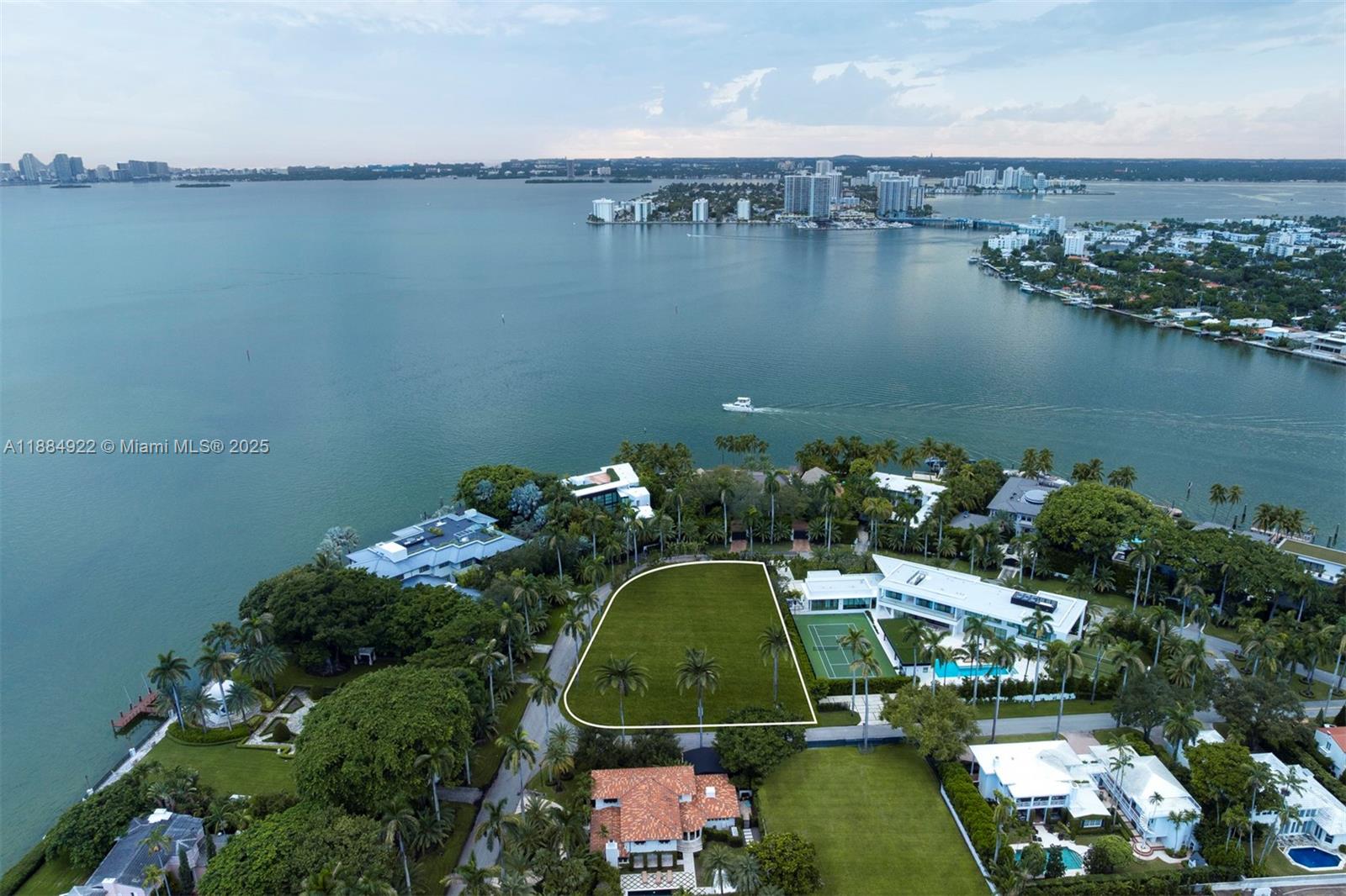 LA GORCE ISLAND - Residential