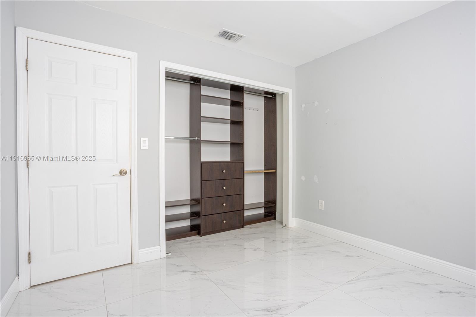 UNIVERSITY COURTS SUB - Residential