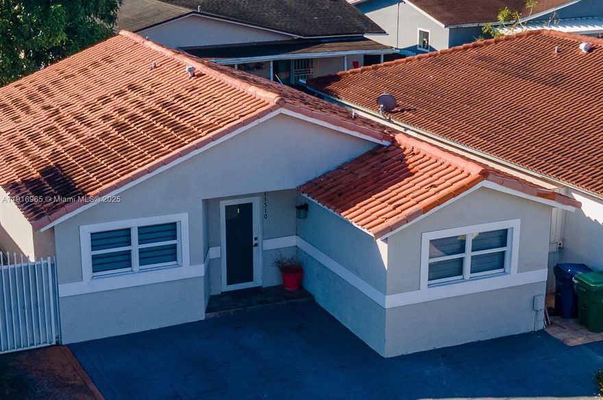 Beautifully remodeled 3-bedroom, 2-bath home located in one of Sweetwater’s most desirable areas, just minutes from FIU. This property features an updated kitchen with modern cabinetry, remodeled bathrooms, porcelain tile flooring throughout, and a bright open layout perfect for comfortable living.
One of the standout features of this home is the private exterior entrance to the primary bedroom, offering excellent flexibility and potential for additional income. Additional highlights include updated interiors, spacious bedrooms, a fenced yard, and a convenient location close to FIU, major highways, restaurants, shopping centers, and public transportation. The layout provides excellent versatility for homeowners or investors seeking strong long-term returns. This is a move-in ready home with outstanding potential in a prime location. Easy to show. Contact the co-listing agent.