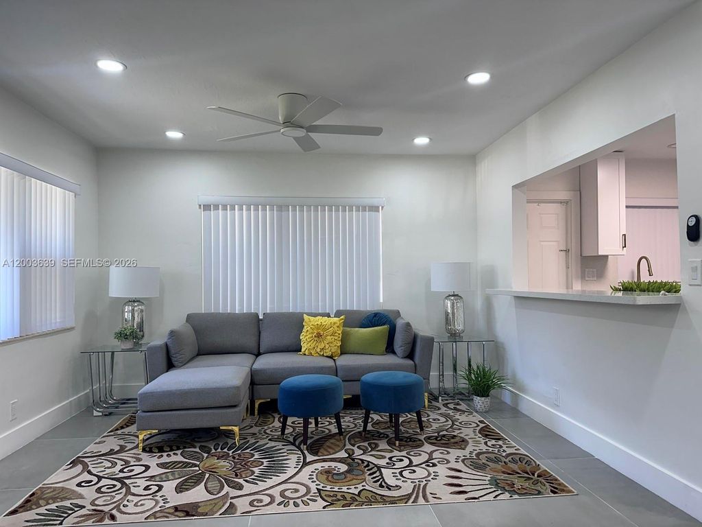 Photo of 1628 NW 8th Ave, Fort Lauderdale, FL 33311 (MLS # A12003639)