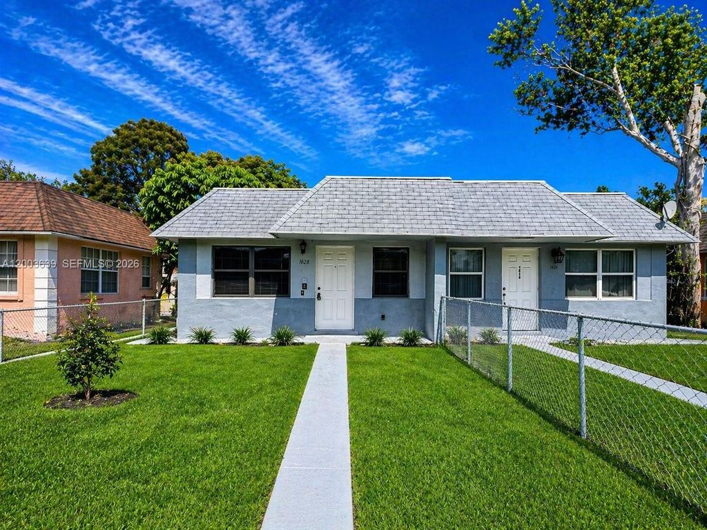 Photo of 1628 NW 8th Ave, Fort Lauderdale, FL 33311 (MLS # A12003639)