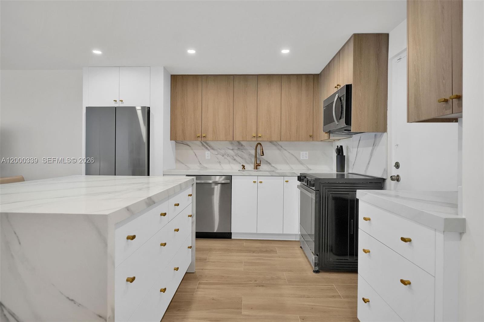 3505 S Ocean Dr 808