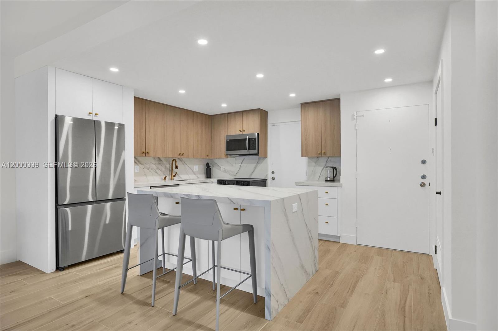 3505 S Ocean Dr 808