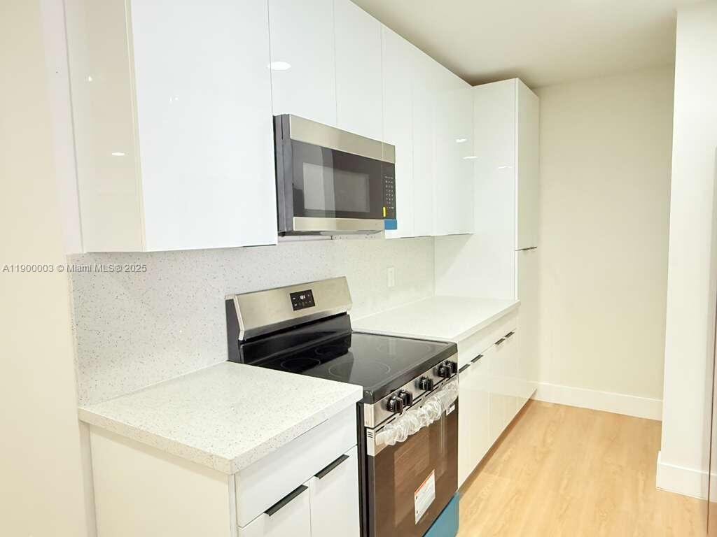 3241 NW 16th St