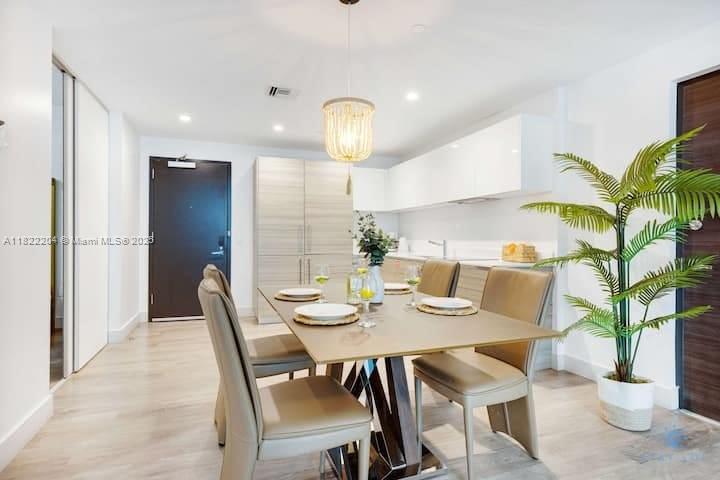 COSTA HOLLYWOOD CONDO - Residential