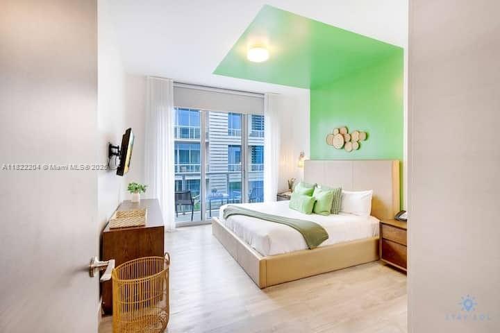 COSTA HOLLYWOOD CONDO - Residential