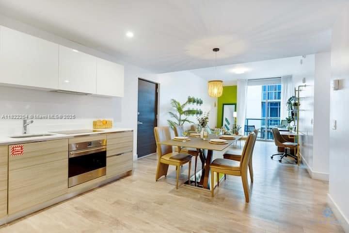 COSTA HOLLYWOOD CONDO - Residential