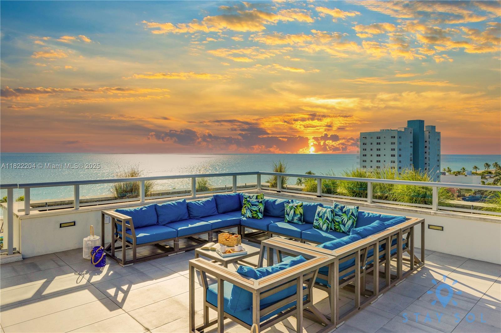COSTA HOLLYWOOD CONDO - Residential