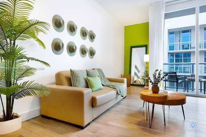 COSTA HOLLYWOOD CONDO - Residential