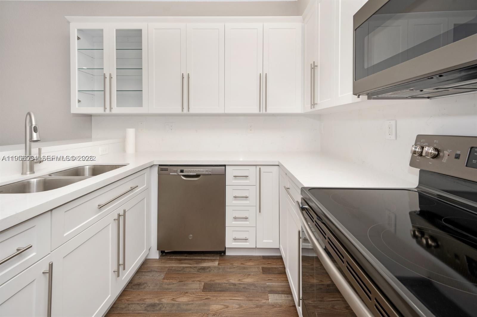 COURTYARDS ONE CONDO - Residential