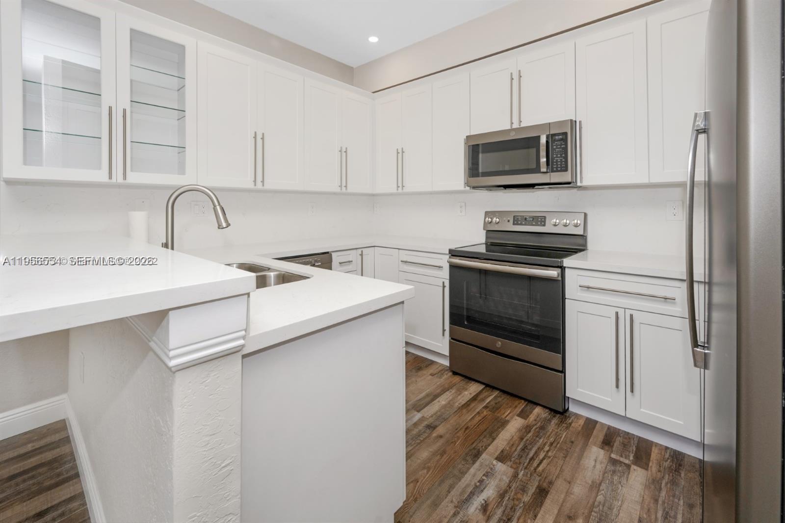 COURTYARDS ONE CONDO - Residential