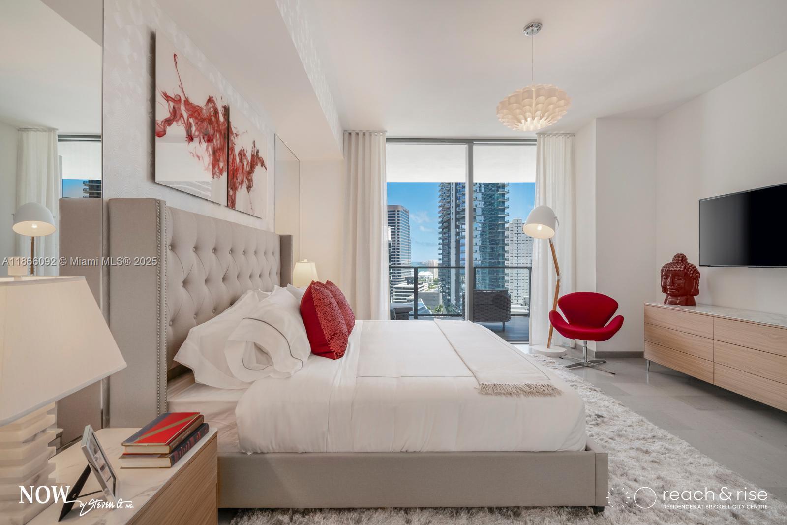 88 SW 7th 1001