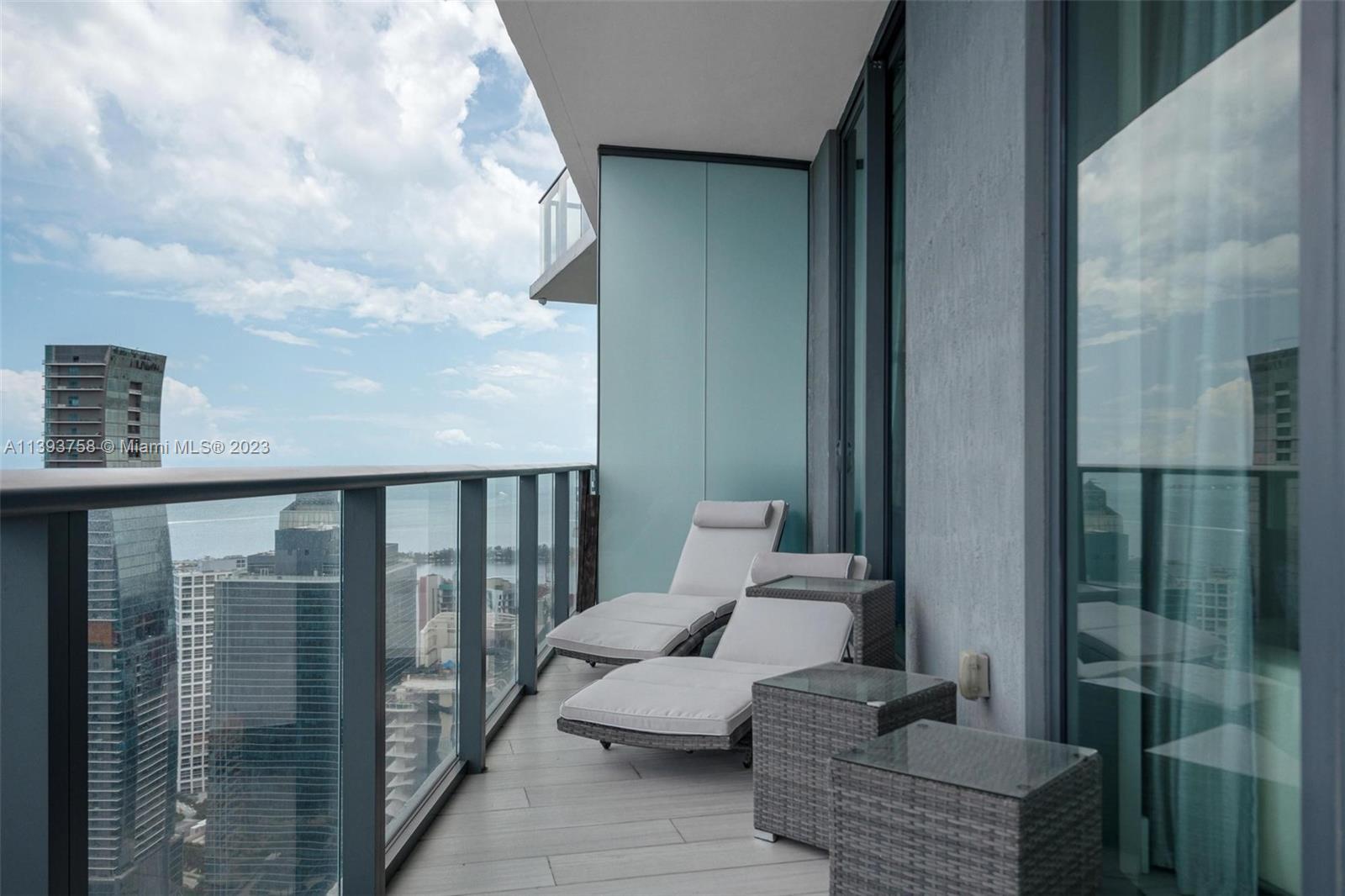 SLS BRICKELL - PH UNIQUE - Residential