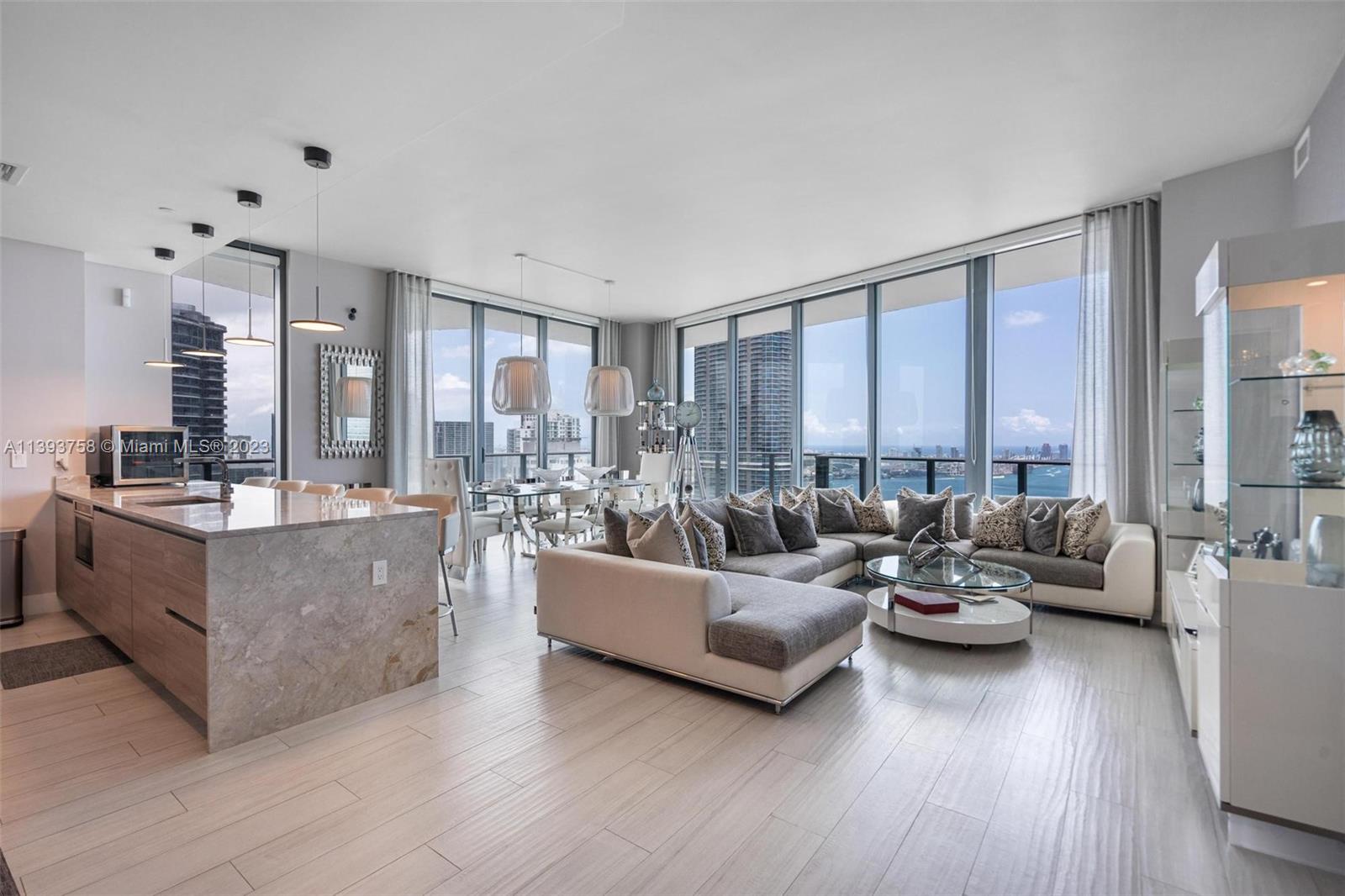 SLS BRICKELL - PH UNIQUE - Residential