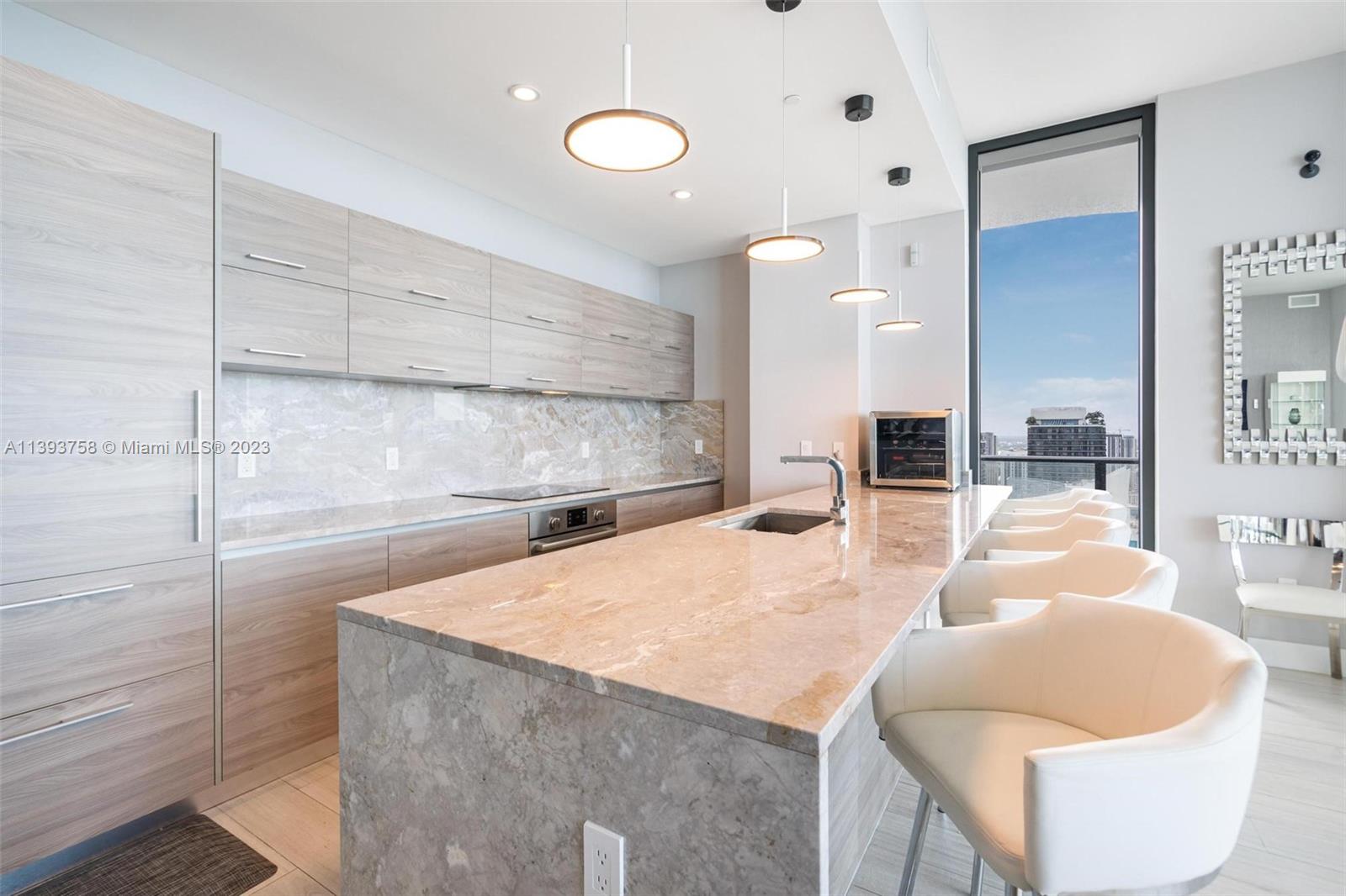 SLS BRICKELL - PH UNIQUE - Residential