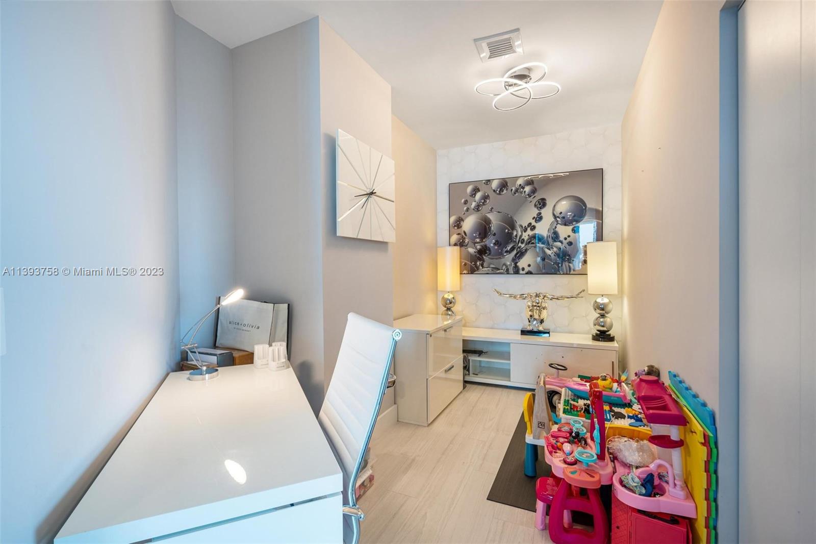 SLS BRICKELL - PH UNIQUE - Residential