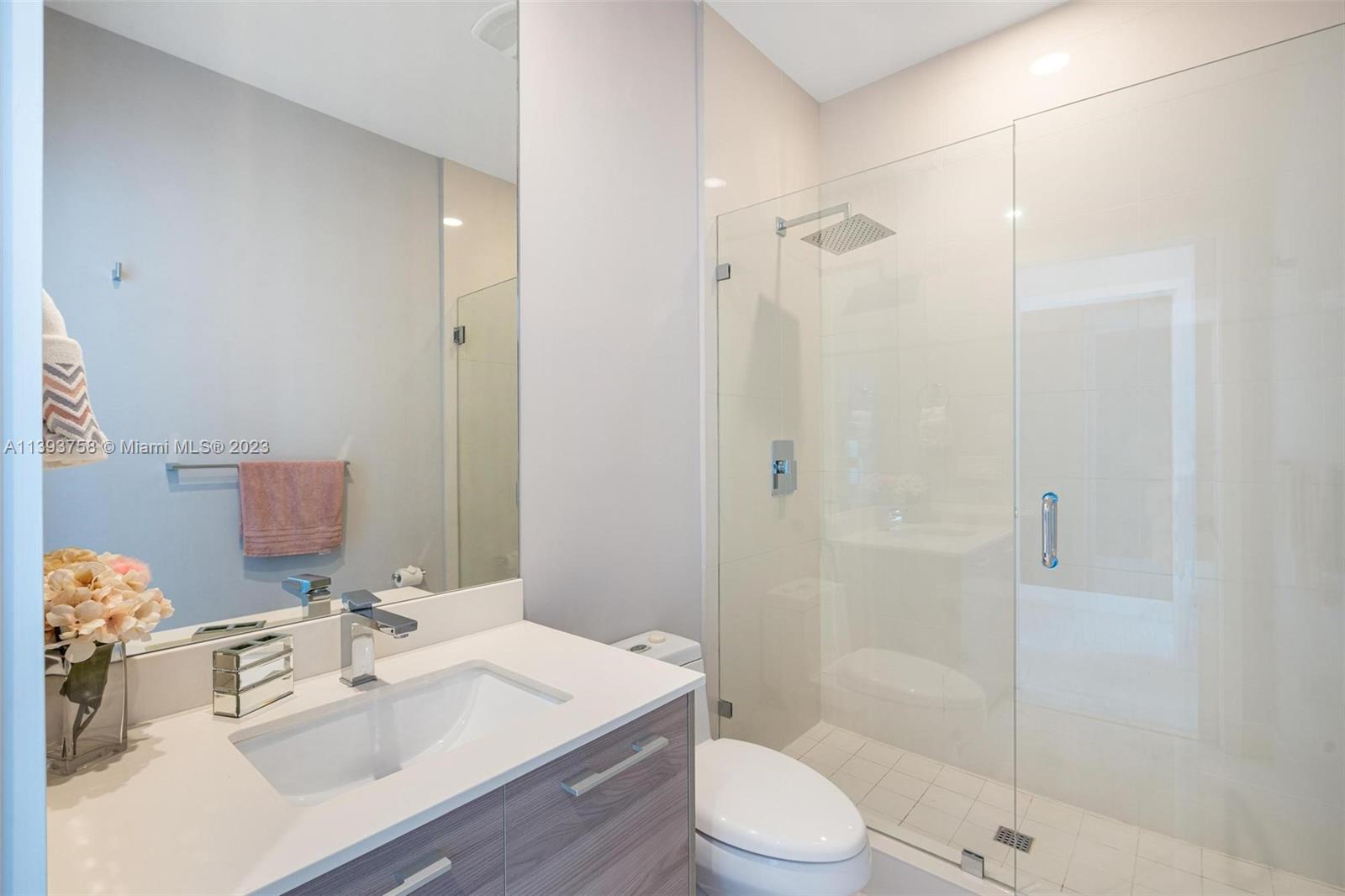 SLS BRICKELL - PH UNIQUE - Residential