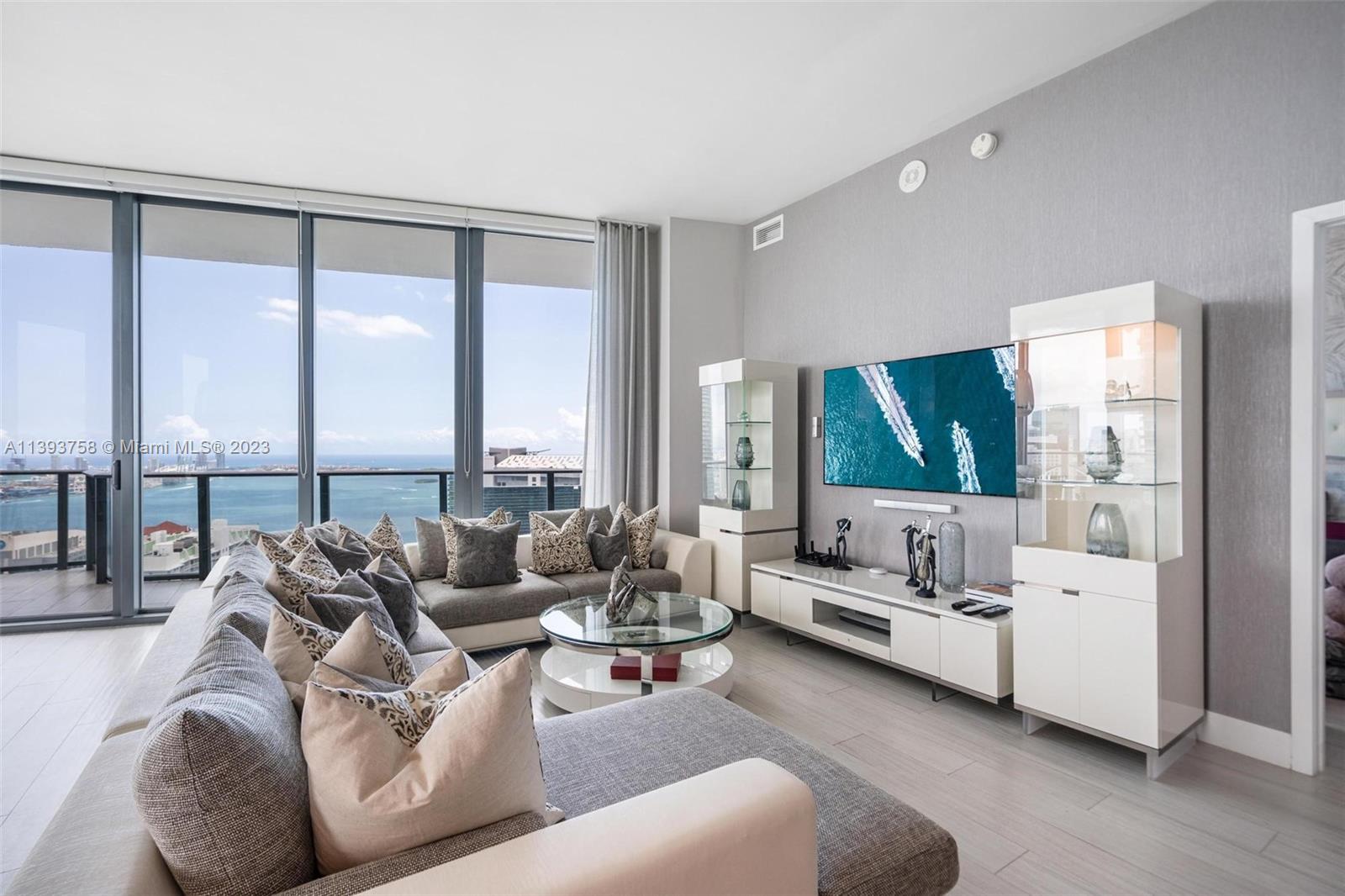 SLS BRICKELL - PH UNIQUE - Residential