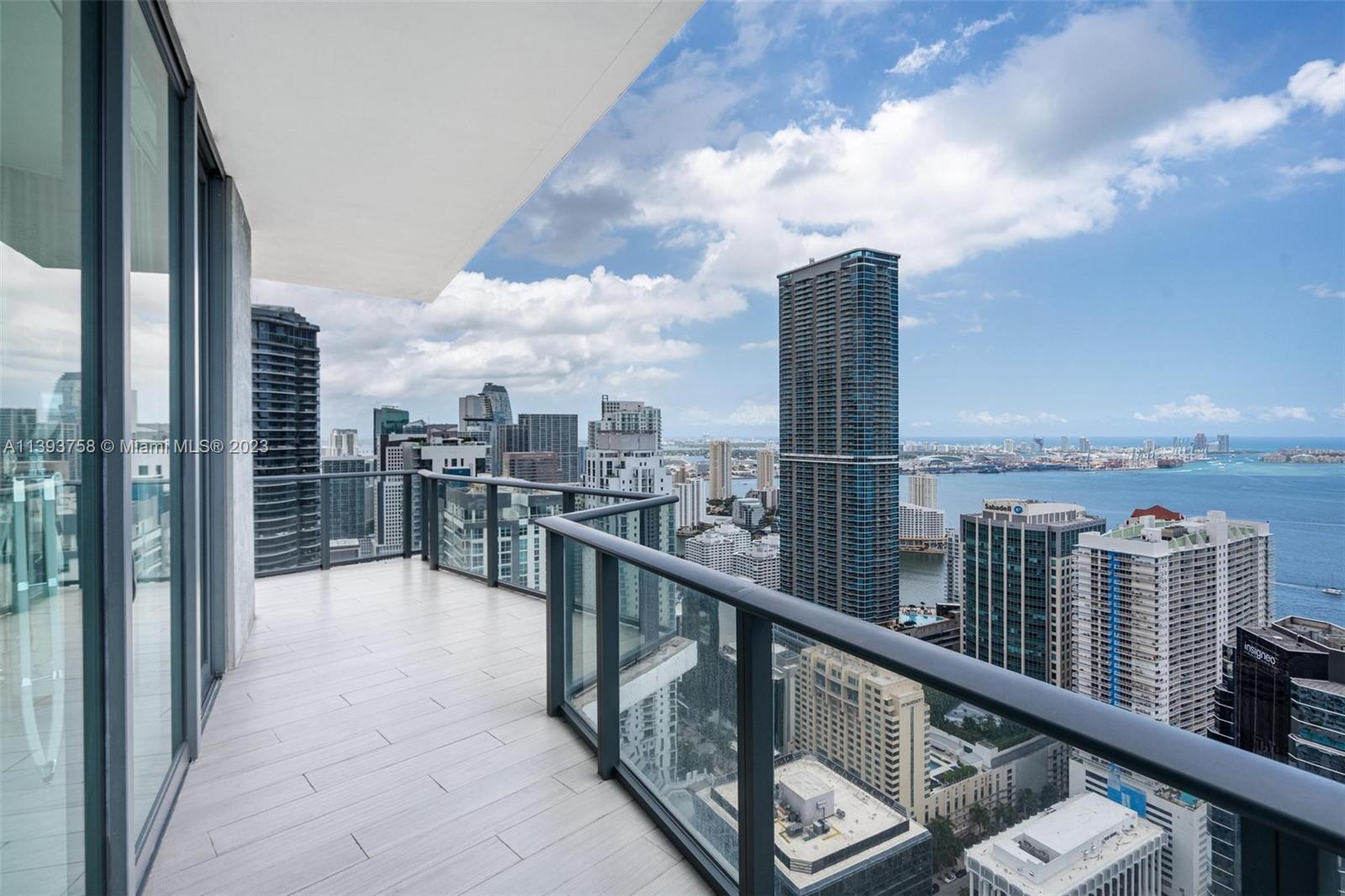 SLS BRICKELL - PH UNIQUE - Residential