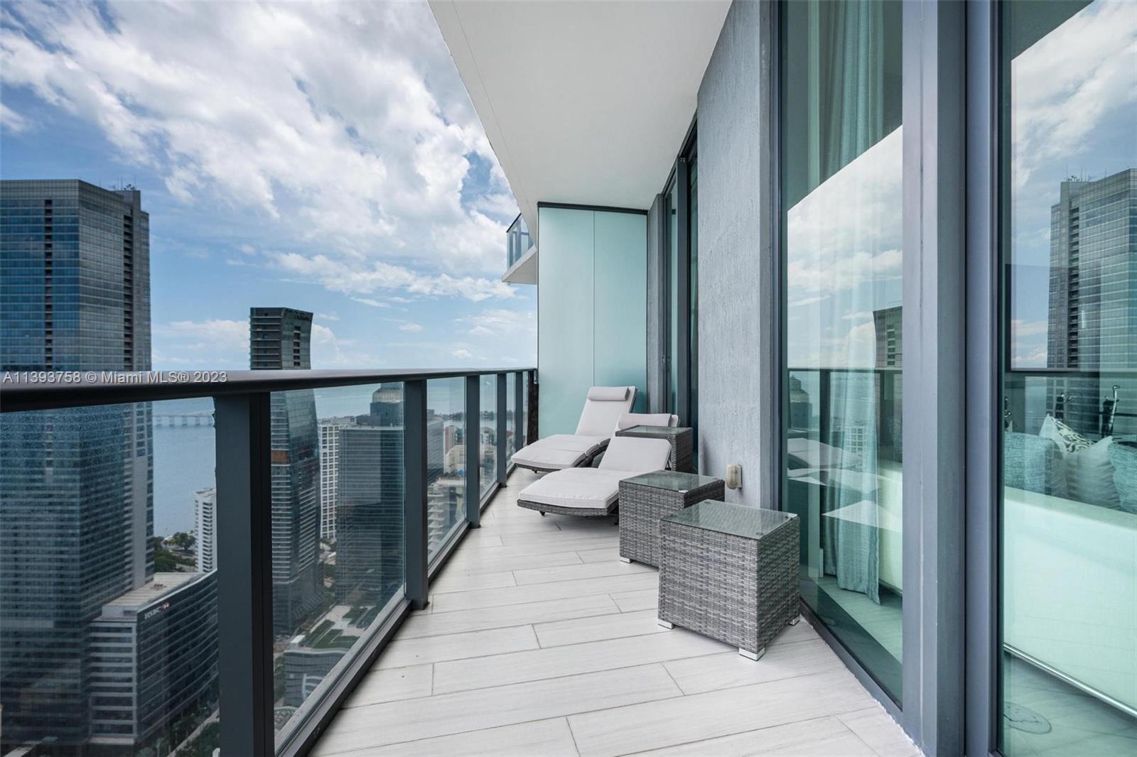 SLS BRICKELL - PH UNIQUE - Residential