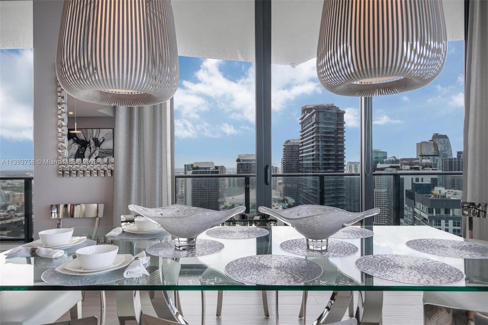 SLS BRICKELL - PH UNIQUE - Residential